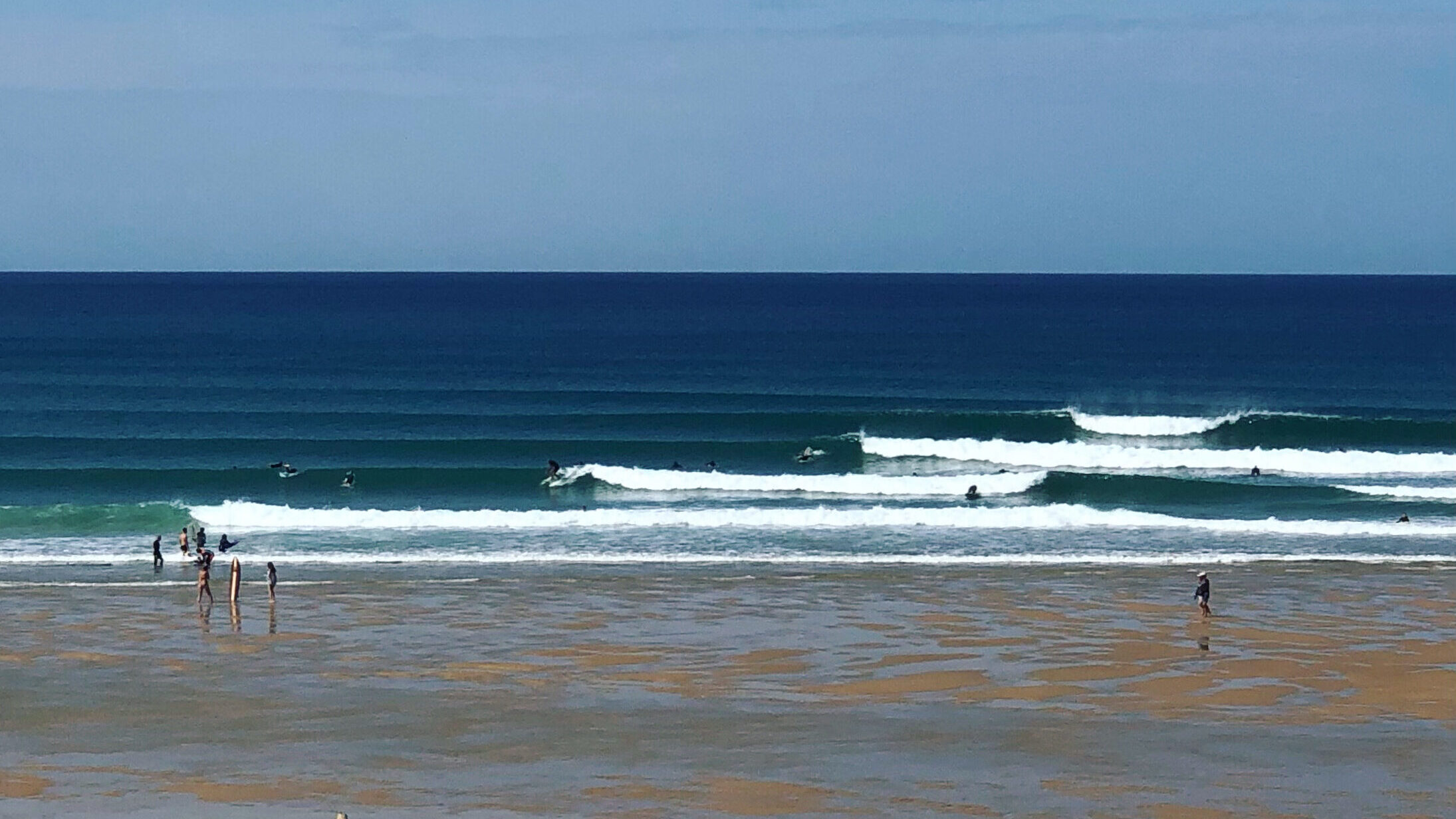 Image vagues cours de surf à lacanau océan